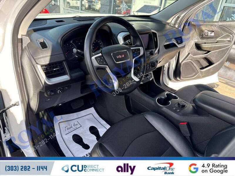 2024 GMC Terrain SLT