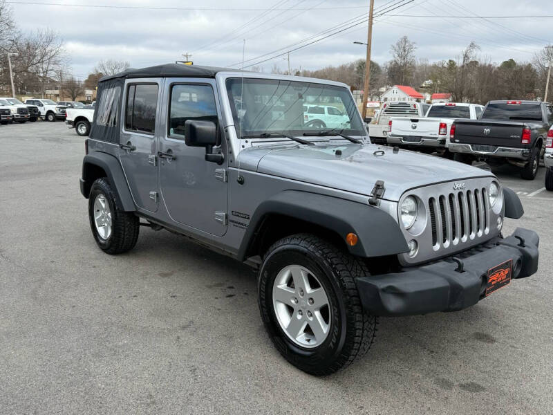 2015 Jeep Wrangler Unlimited Sport photo 4