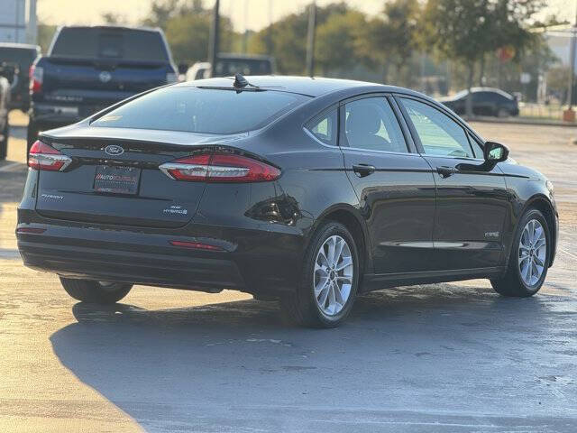 2019 Ford Fusion Hybrid SE