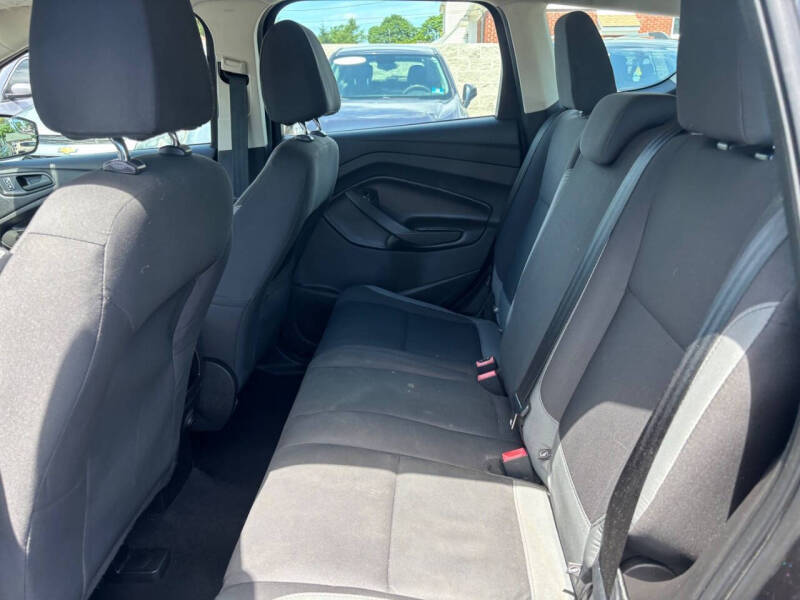 2015 Ford Escape S