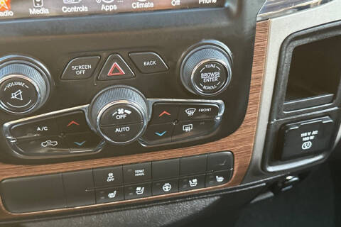 2016 RAM 1500 Laramie