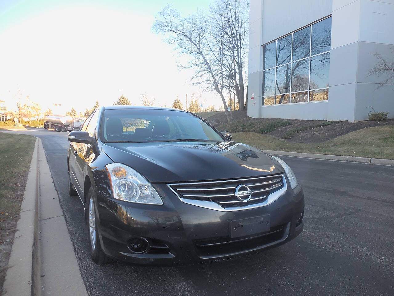 2010 Nissan Altima for sale at Genuine Motors in Schaumburg, IL