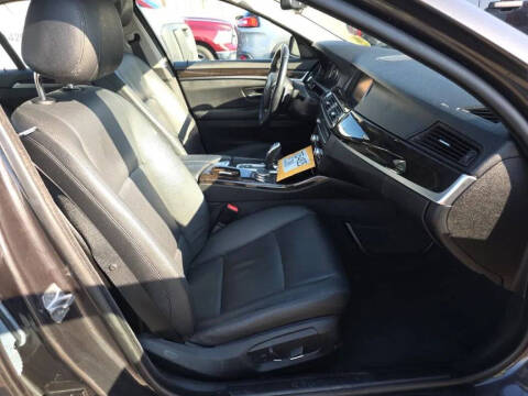 2016 BMW 5 Series 528i