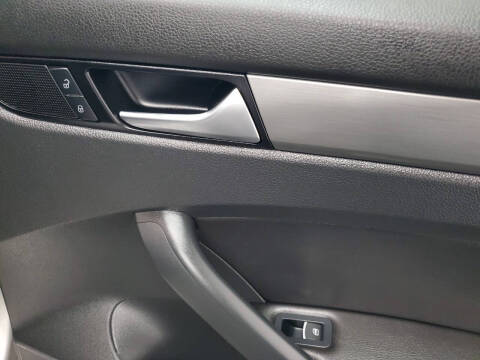 2014 Volkswagen Passat 1.8T SE