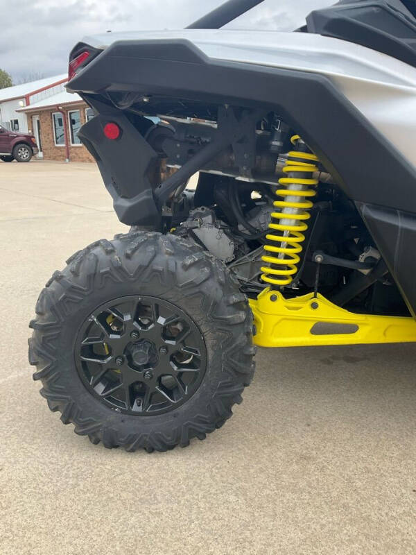 2018 Can-Am MAVERICK X3 SERIES