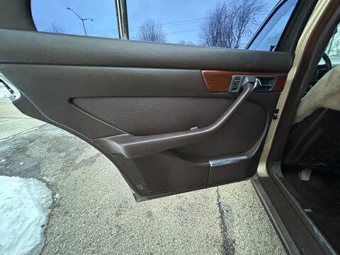 1984 Mercedes-Benz 300-Class 300 SD