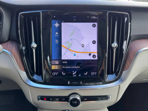 2021 Volvo S60 T5 Momentum