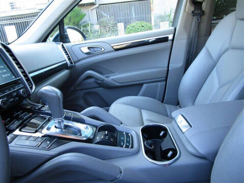 2012 Porsche Cayenne S