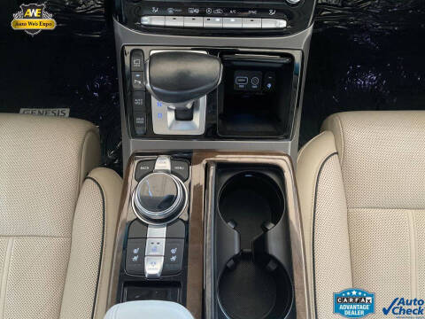 2017 Genesis G90