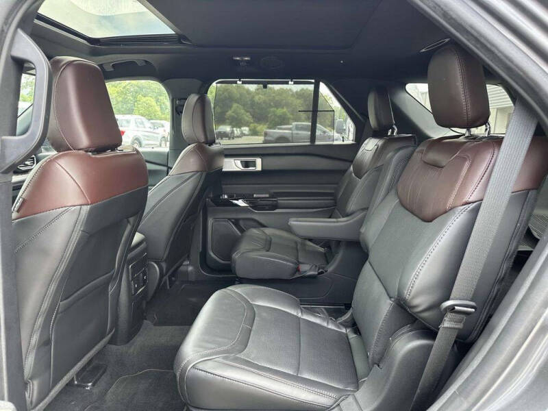 2022 Ford Explorer Platinum