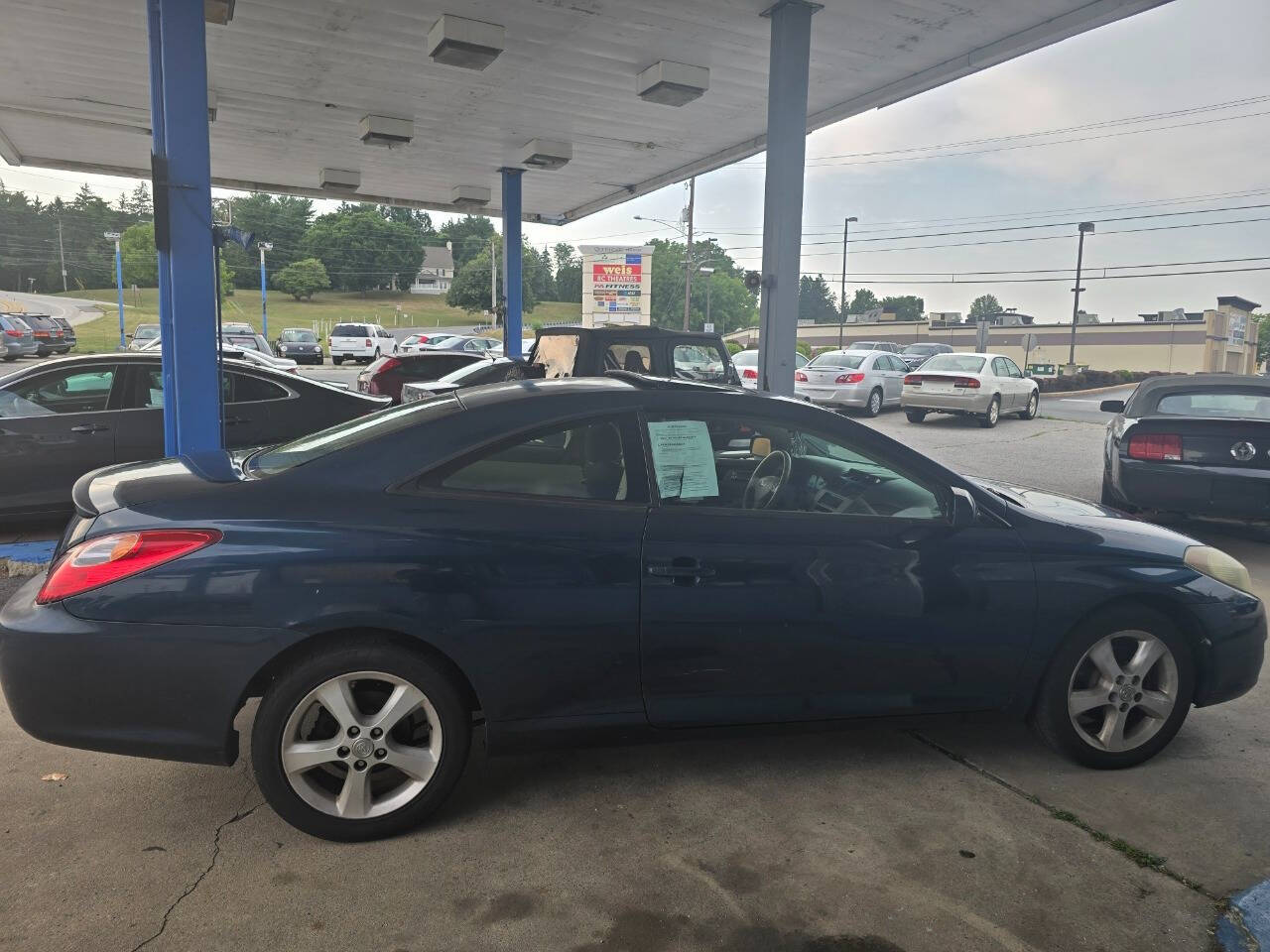 2004 Toyota Camry Solara for sale at QUEENSGATE AUTO SALES in York, PA