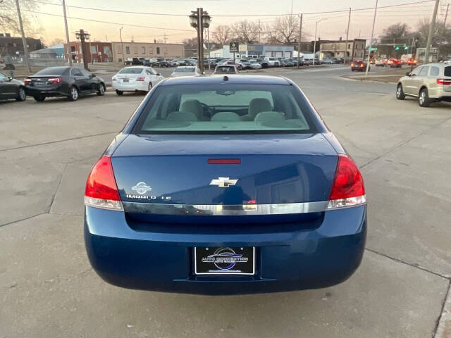 2006 Chevrolet Impala for sale at Auto Connection in Waterloo, IA