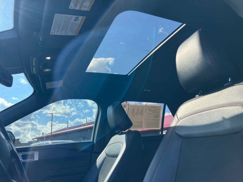 2023 Ford Explorer ST-Line