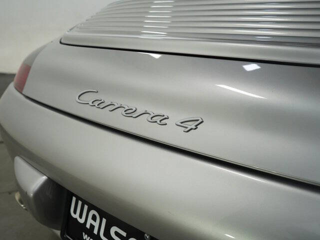 2003 Porsche 911 Carrera