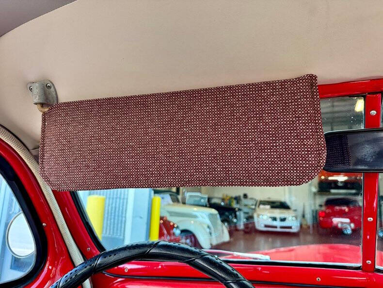 1948 Plymouth Deluxe