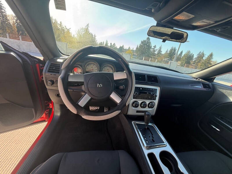 2010 Dodge Challenger SE