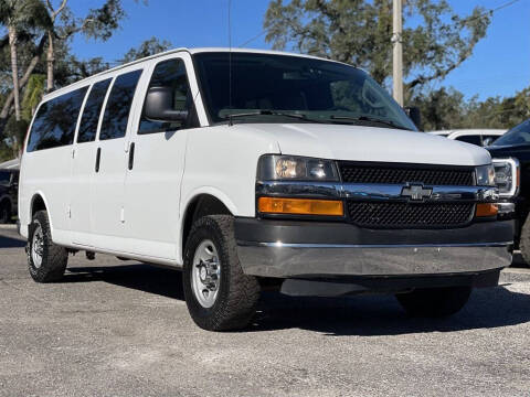 2017 Chevrolet Express LT 3500