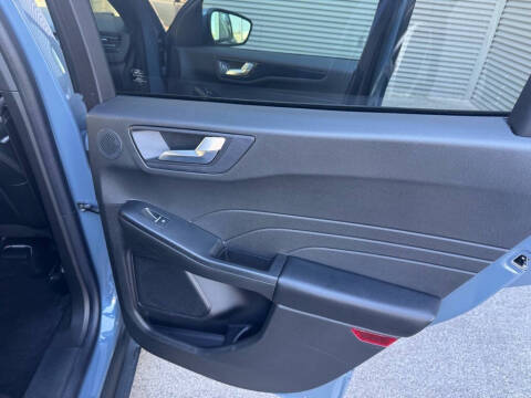 2023 Ford Escape ST-Line Select