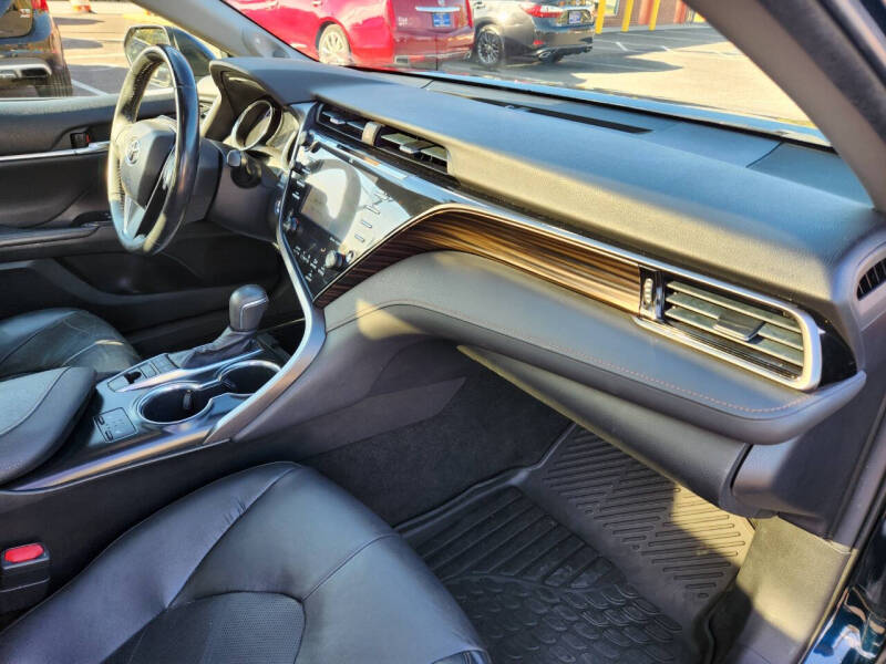 2019 Toyota Camry XLE