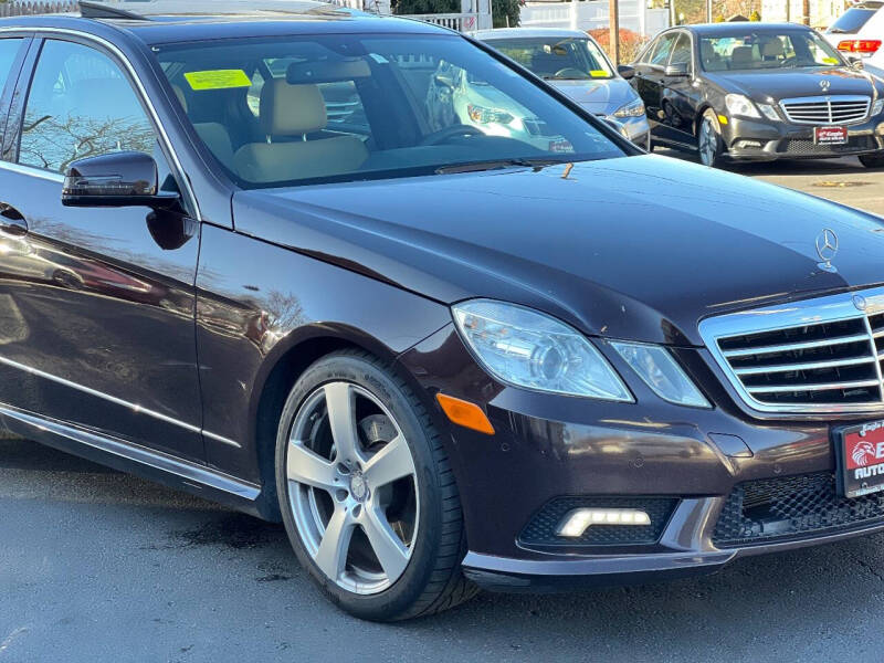 2011 Mercedes-Benz E-Class E350 Luxury photo 10