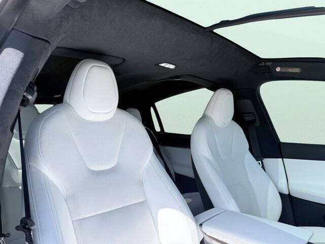 2022 Tesla Model X