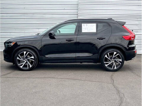 2020 Volvo XC40 T5 R-Design