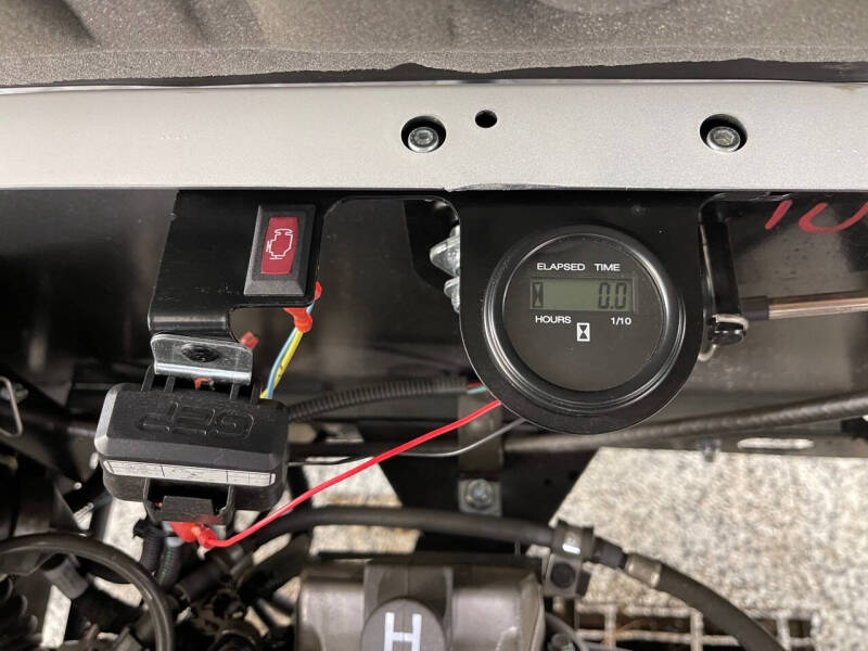 2025 E-Z-GO Express S4 Gas