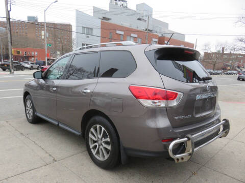 2013 Nissan Pathfinder SV