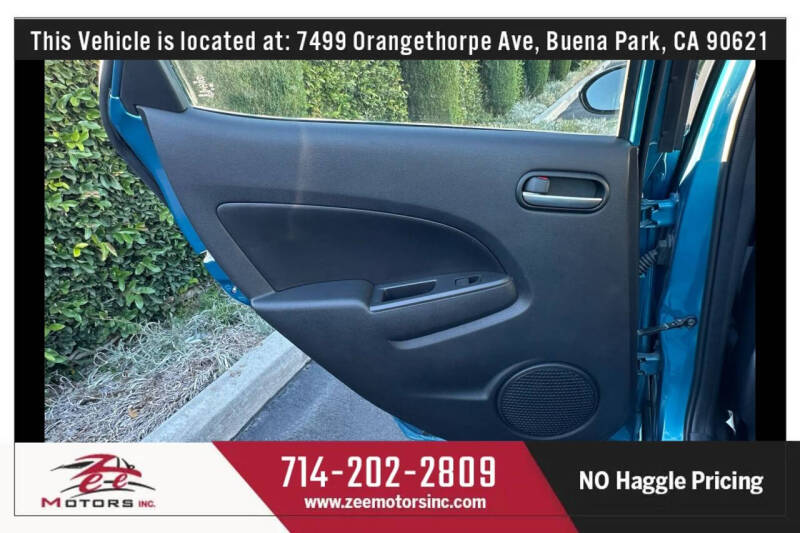 2012 Mazda MAZDA2 Sport