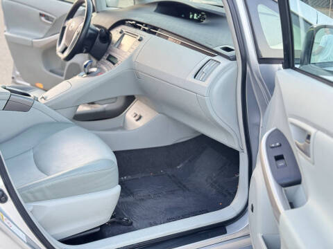 2013 Toyota Prius Four
