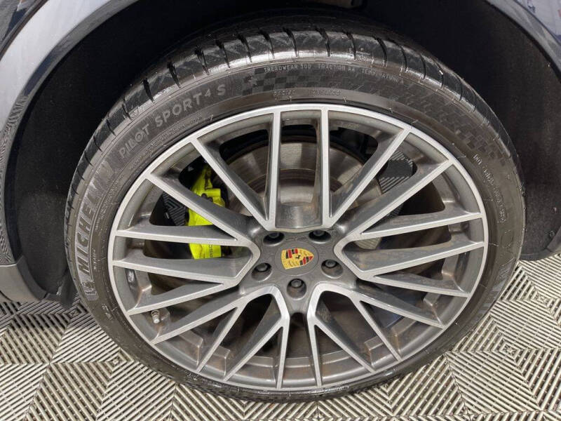 2022 Porsche Cayenne