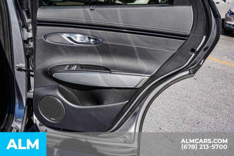 2024 Genesis GV70 2.5T Standard