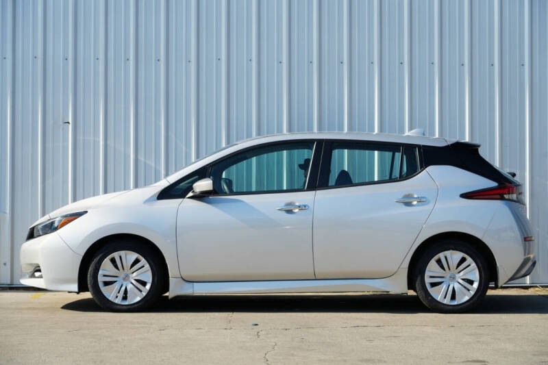 2023 Nissan LEAF S