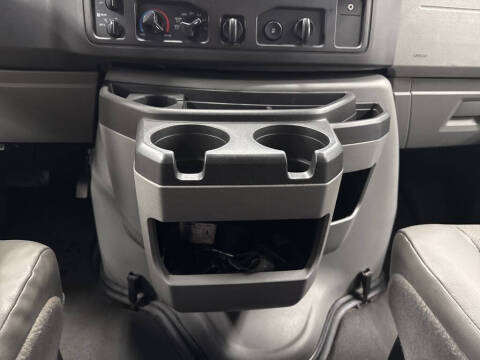 2013 Ford E-Series E-350 SD