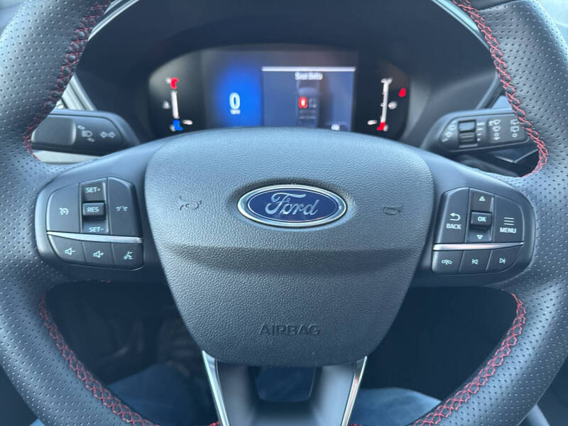 2025 Ford Escape ST-Line Select