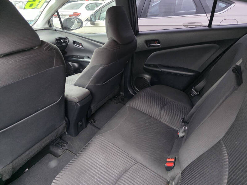 2016 Toyota Prius Two