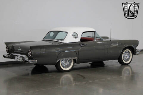 1957 Ford Thunderbird