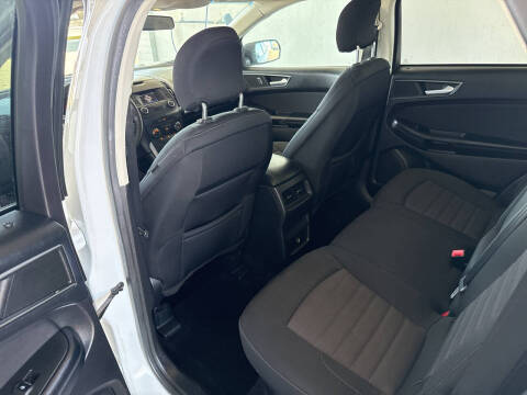 2015 Ford Edge SE