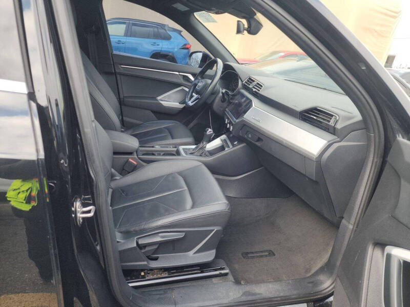 2020 Audi Q3 quattro S line Premium 45 TFSI