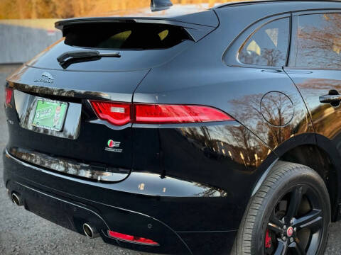 2017 Jaguar F-PACE S