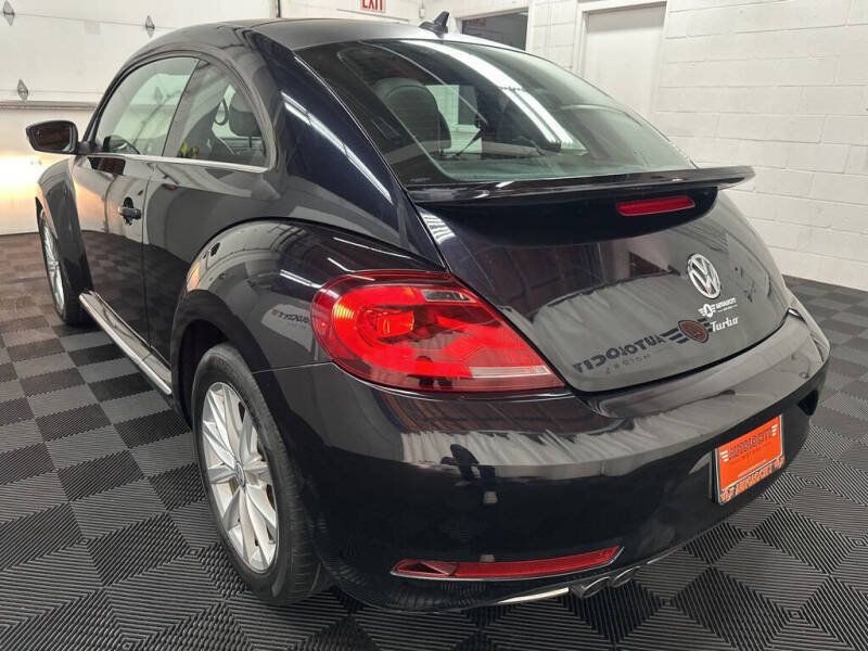 2019 Volkswagen Beetle 2.0T SE