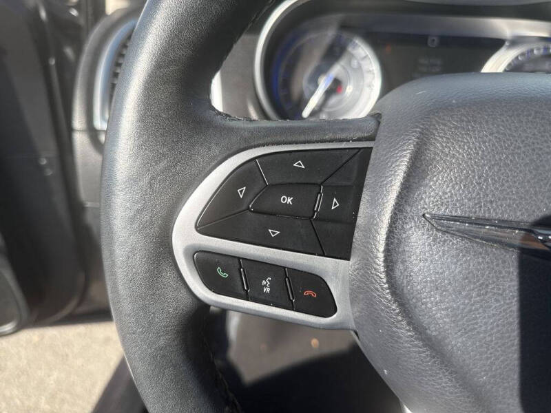 2018 Chrysler 300 Touring L