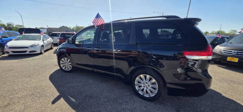 2014 Toyota Sienna Limited 7-Passenger