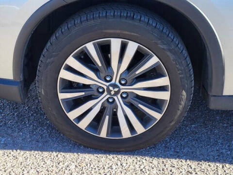 2020 Mitsubishi Outlander ES