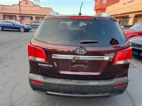 2013 Kia Sorento LX