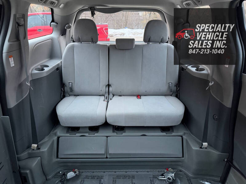 2015 Toyota Sienna L 7-Passenger