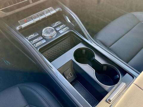 2025 Lincoln Nautilus Hybrid Premiere