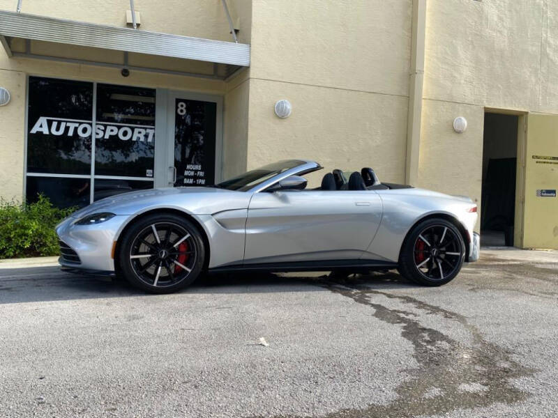 2022 Aston Martin Vantage