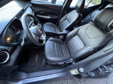 2020 Nissan Kicks SR