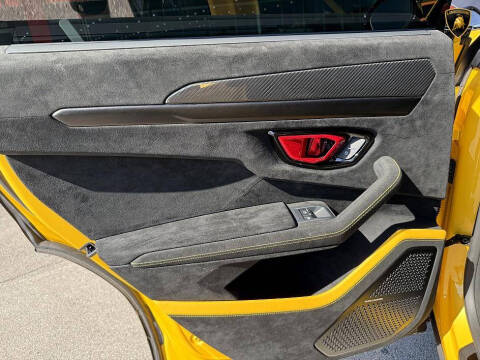 2024 Lamborghini Urus Performante